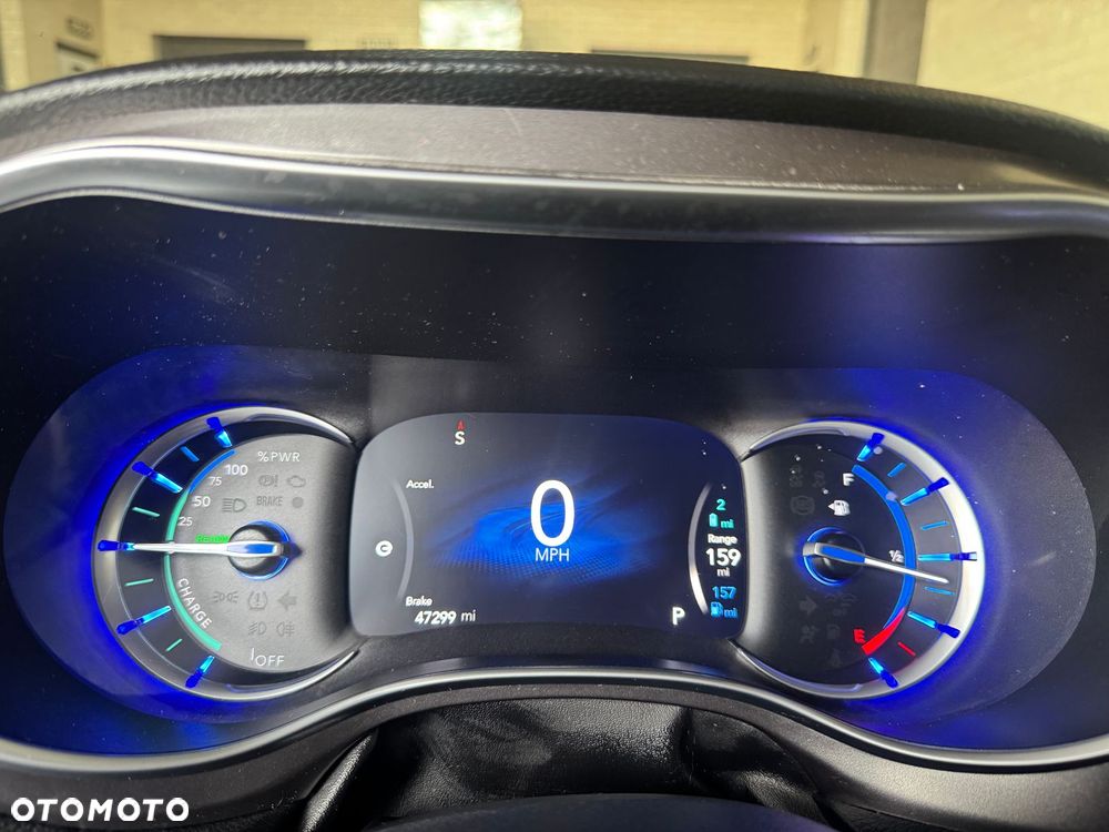 Chrysler Pacifica - 14