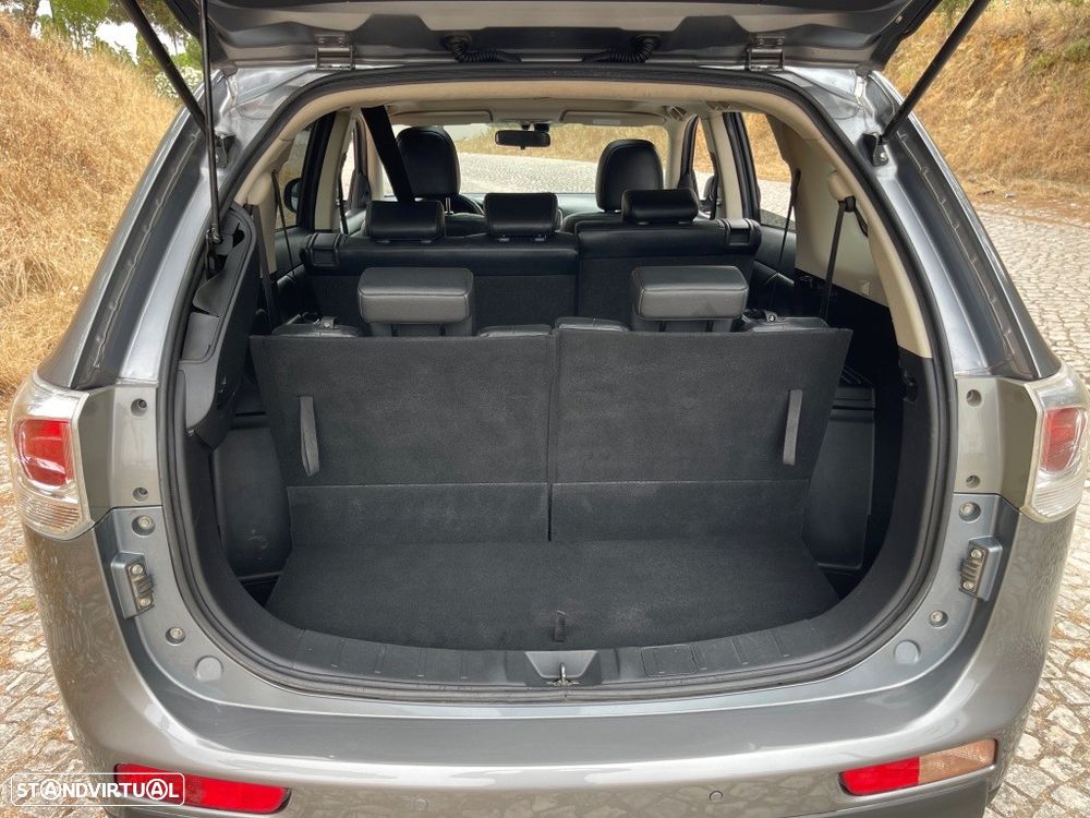 Mitsubishi Outlander 2.2 DI-D Instyle - 48