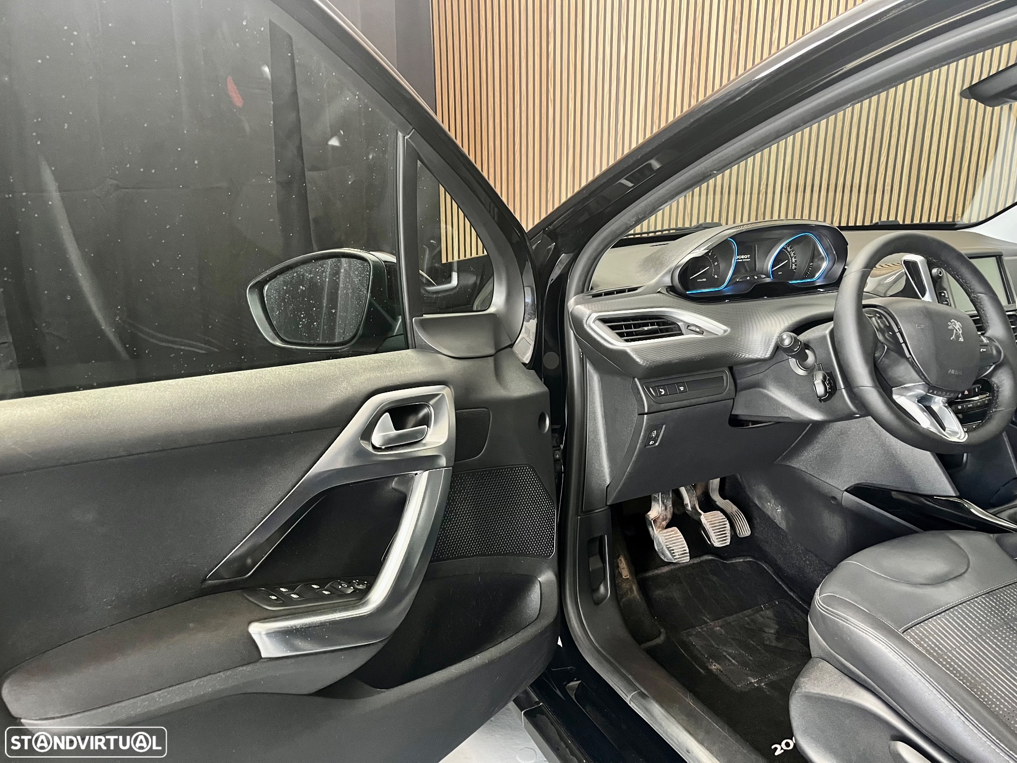 Peugeot 2008 1.5 BlueHDi Allure - 8