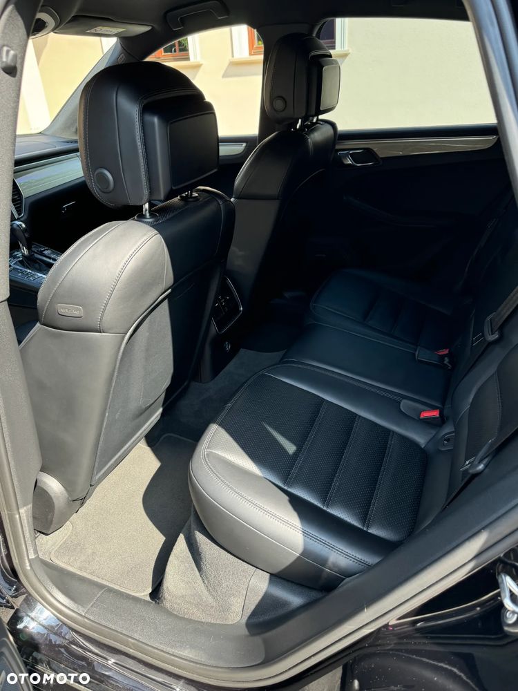 Porsche Macan - 16