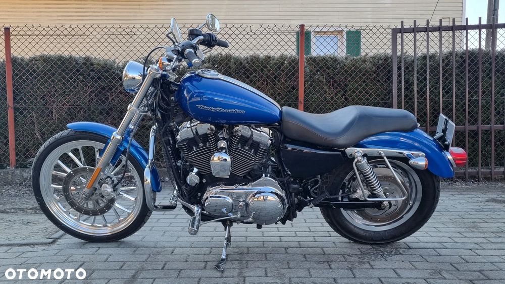 Harley-Davidson Sportster Custom 1200C - 15