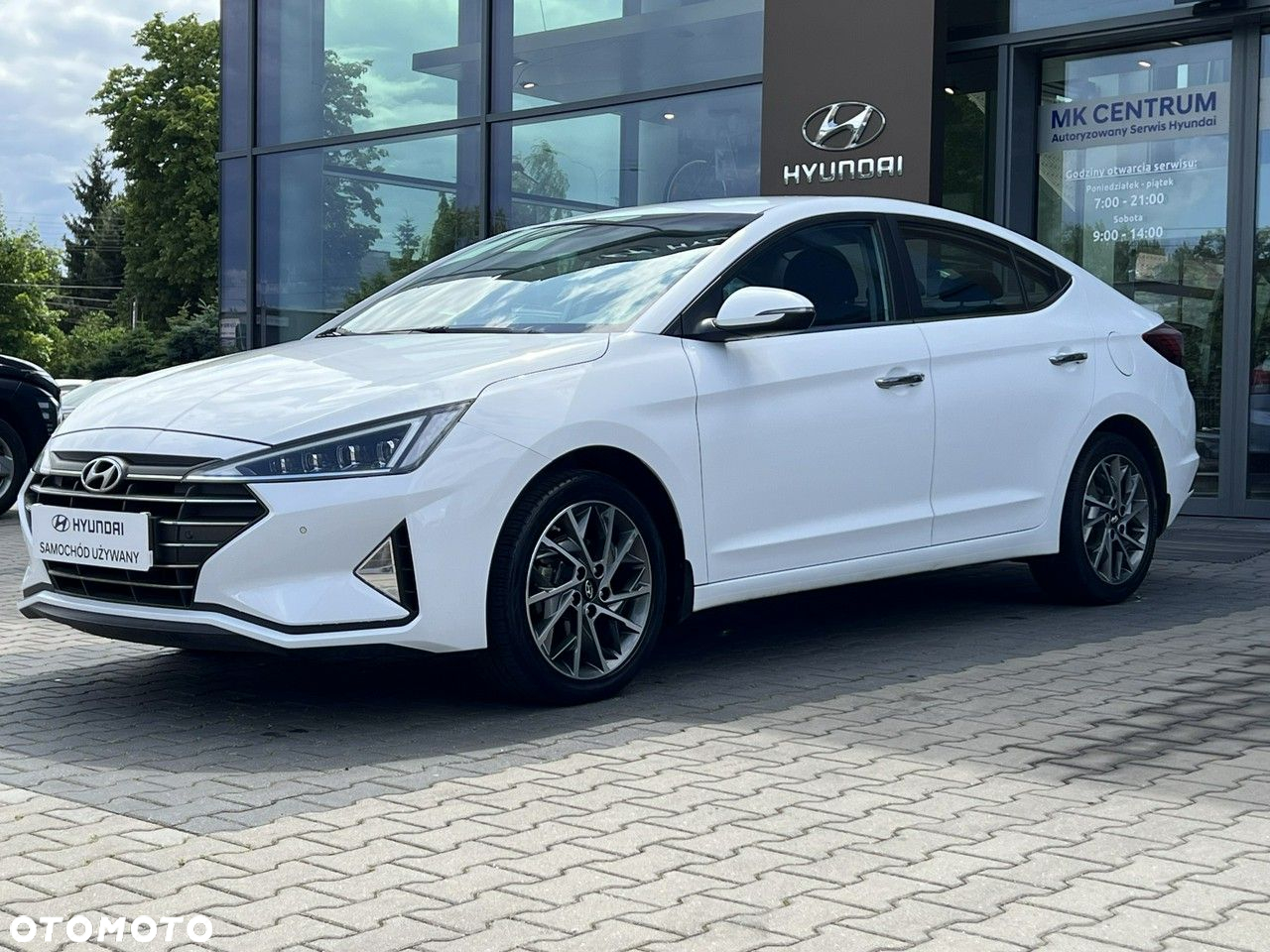 Hyundai Elantra - 5