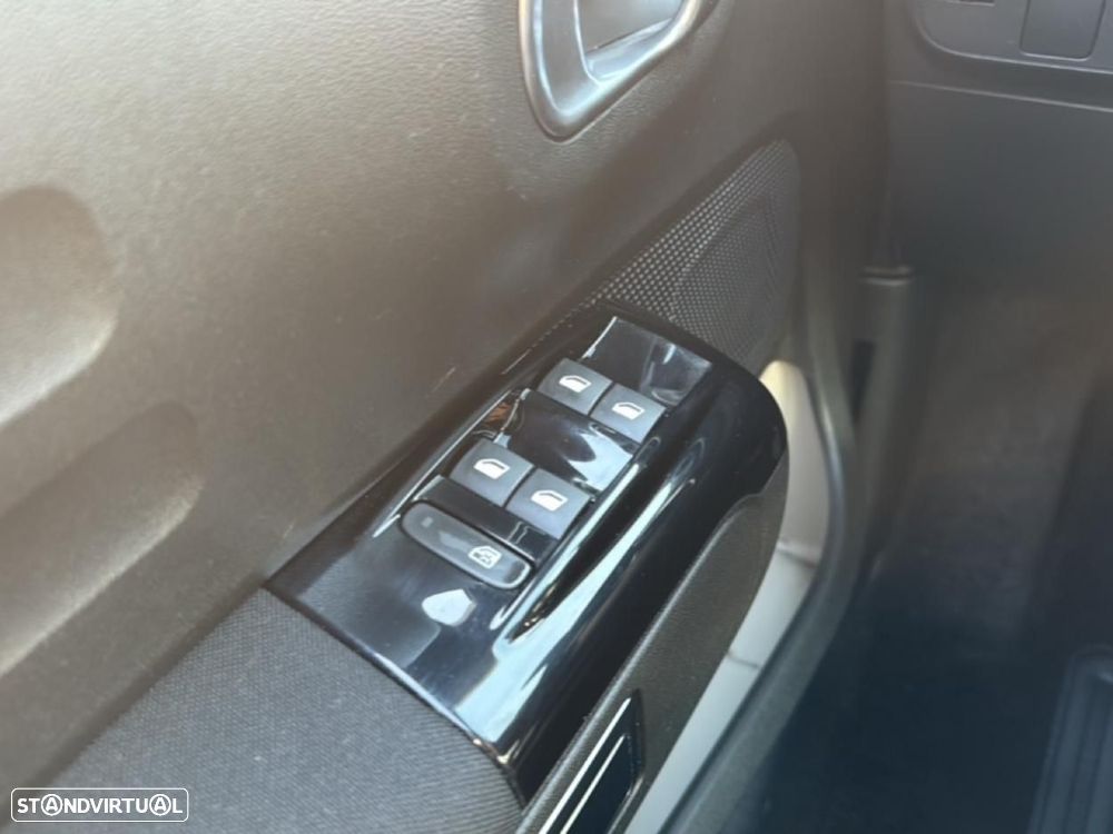 Citroën C3 1.2 PureTech Shine - 19