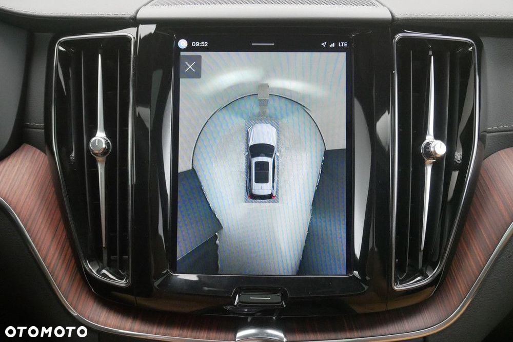 Volvo XC 60 - 22