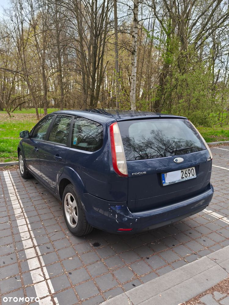 Ford Focus 1.6 TDCi Ambiente - 4