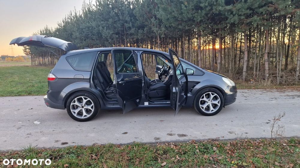 Ford S-Max - 25
