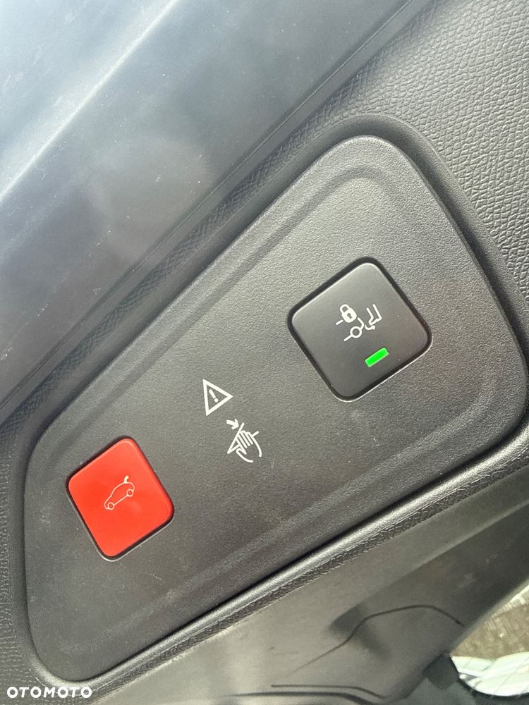 Peugeot 3008 1.5 BlueHDi Allure Pack S&S - 12