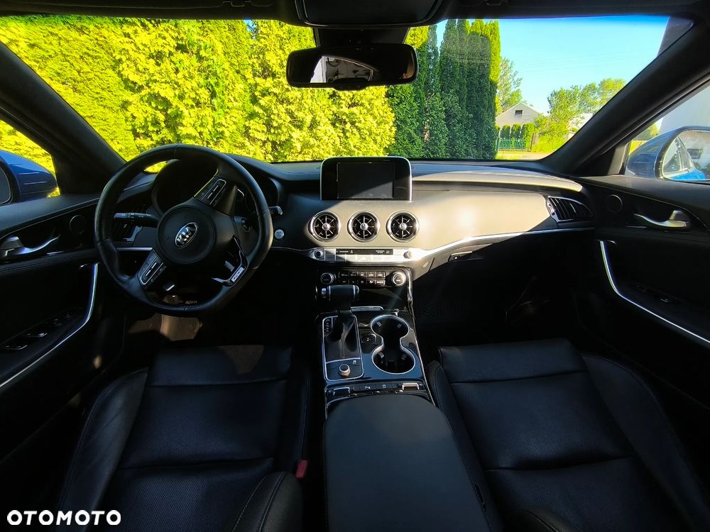 Kia Stinger - 6