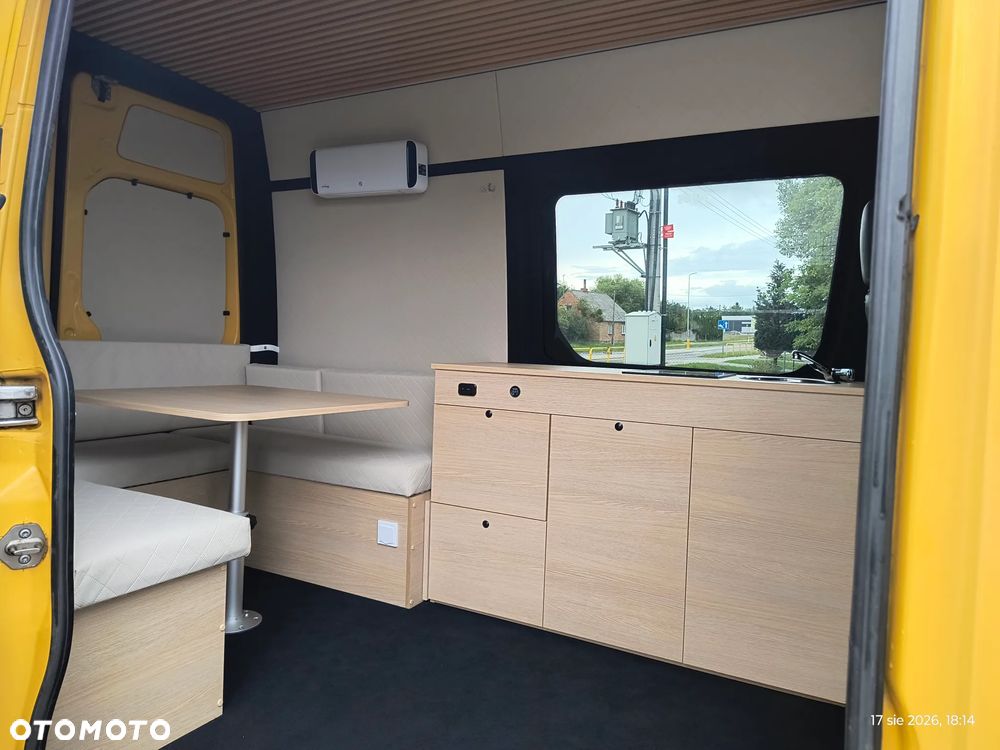 Mercedes-Benz sprinter - 5