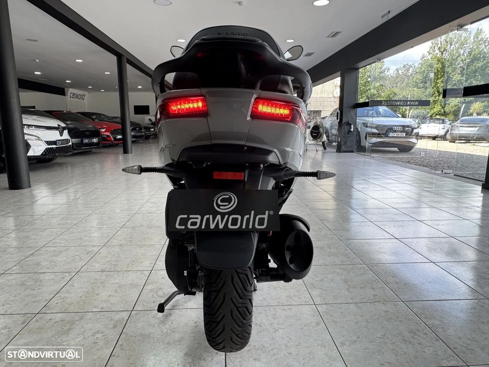 Piaggio MP3 400 HPE - 23