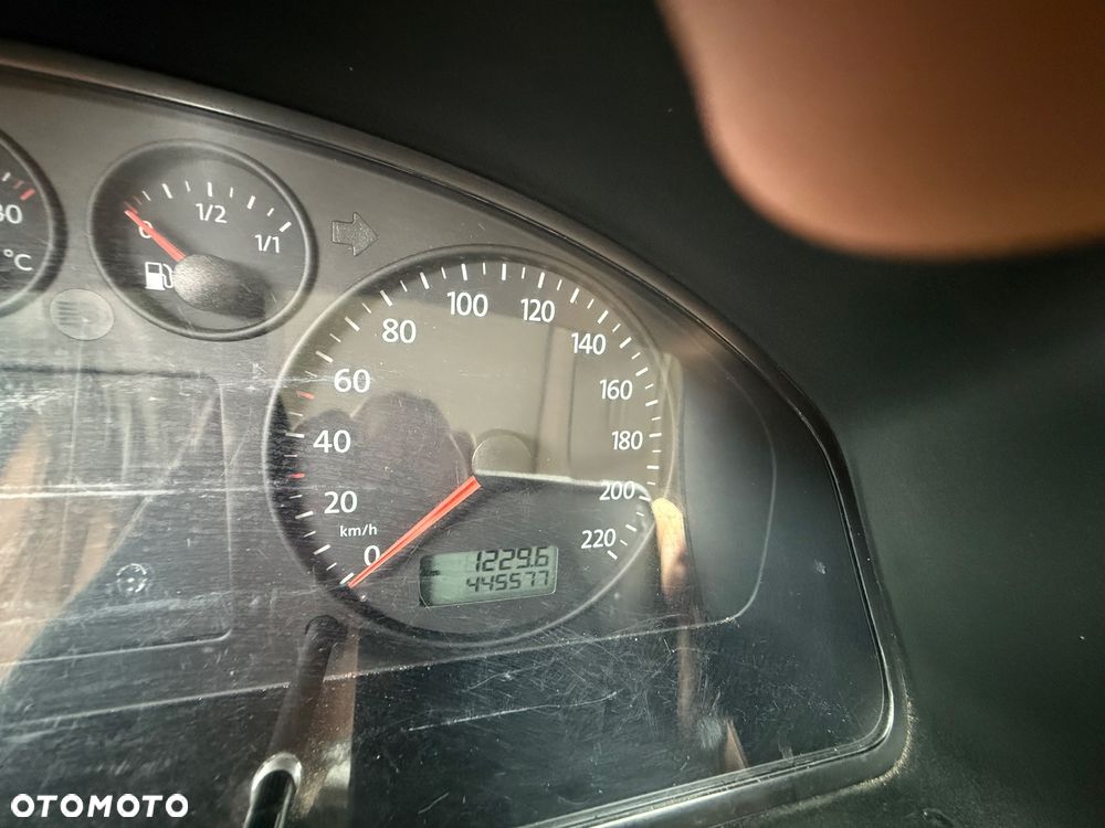Volkswagen Transporter T5 TDI L1H1 - 10