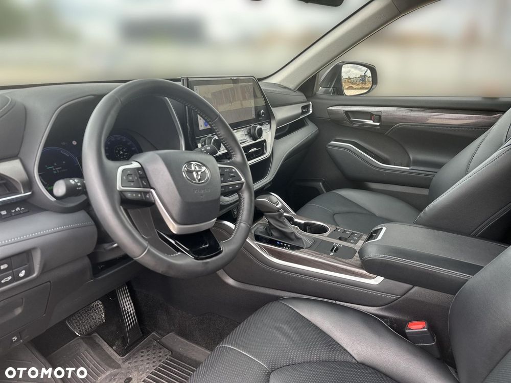 Toyota Highlander - 10