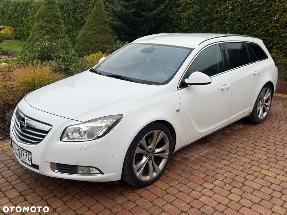 Opel Insignia 2.0 T Cosmo - 1