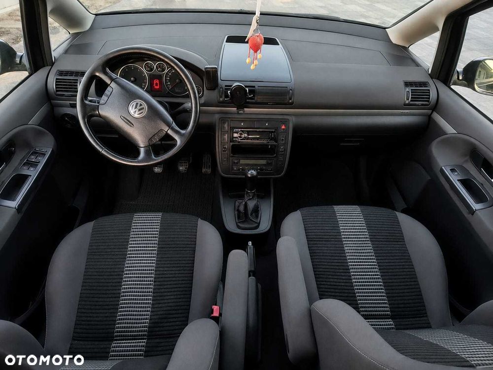 Volkswagen Sharan - 8