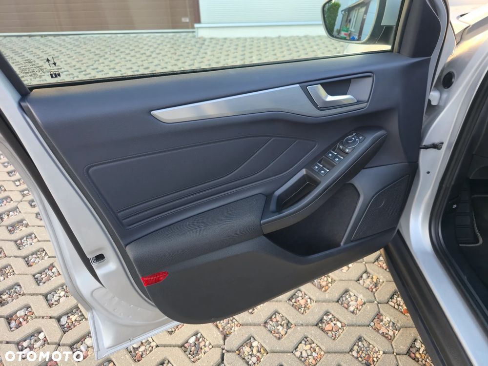 Ford Focus 1.5 EcoBlue Start-Stopp-System TITANIUM - 26