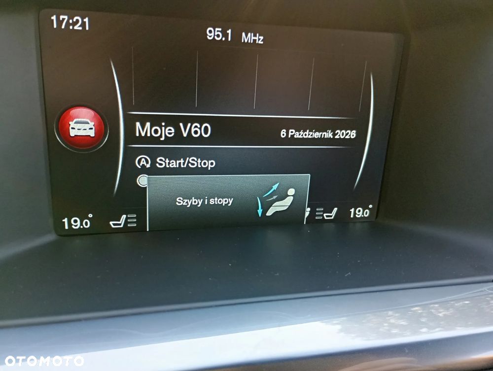 Volvo V60 D4 Momentum - 18