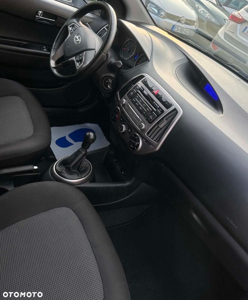 Hyundai i20 1.25 Wersja Jubileuszowa - 9