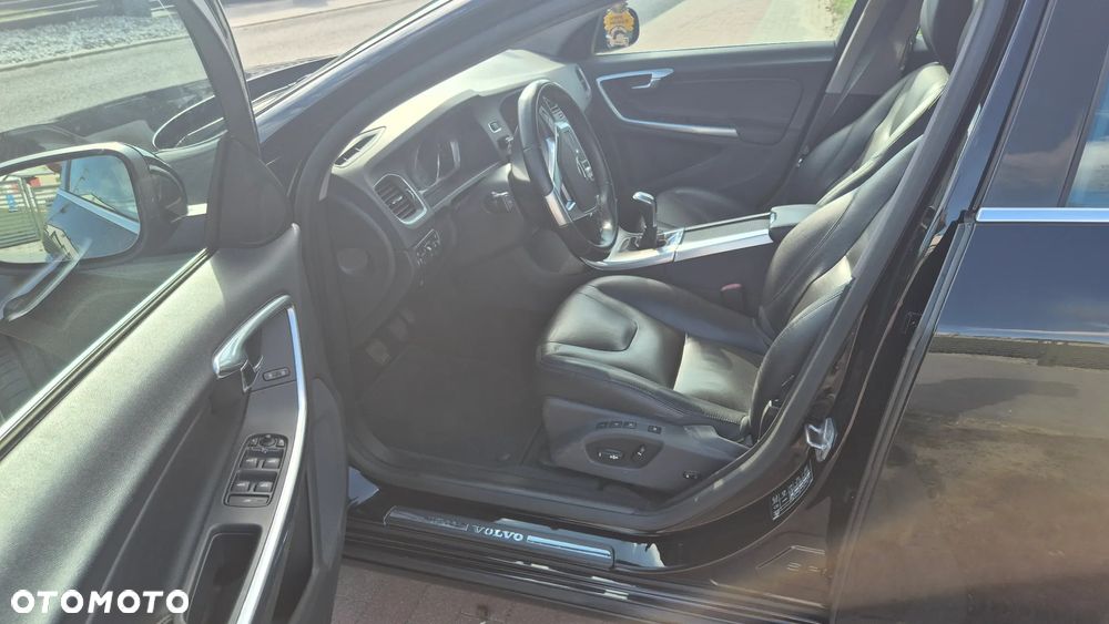 Volvo V60 D2 - 14