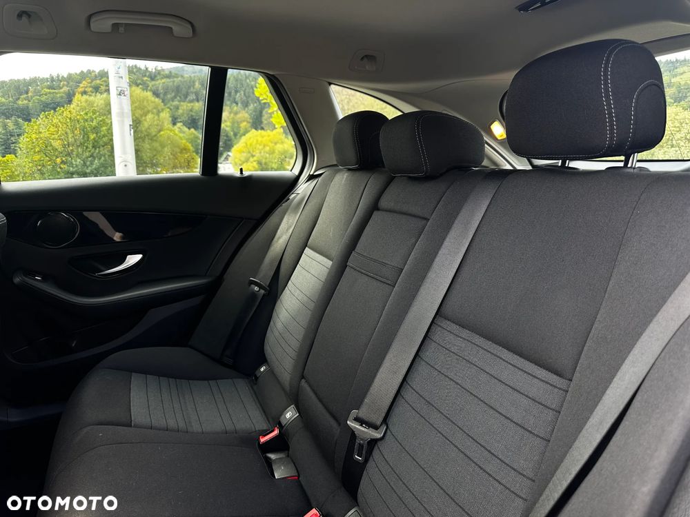 Mercedes-Benz Klasa C 220 d 4-Matic 7G-TRONIC - 20