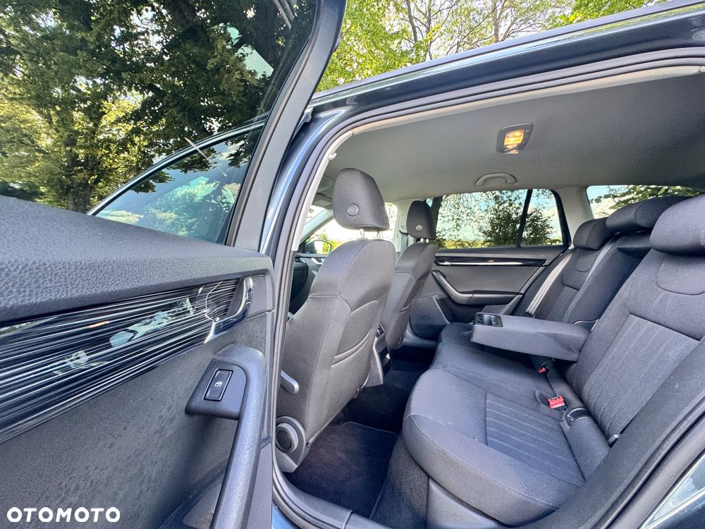 Skoda Octavia 1.5 TSI ACT Style DSG - 18