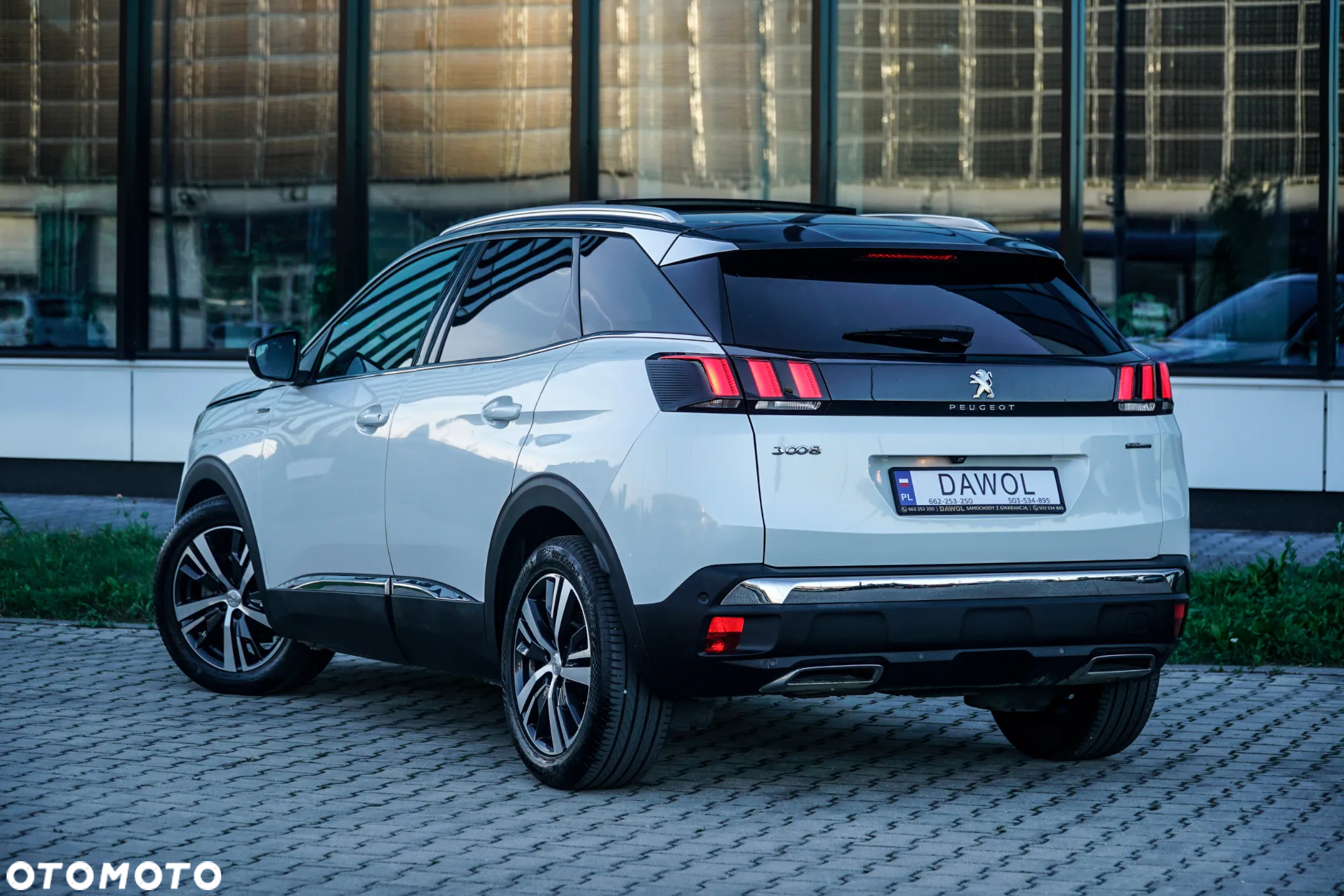Peugeot 3008 1.6 BlueHDi Active S&S EAT6 - 10