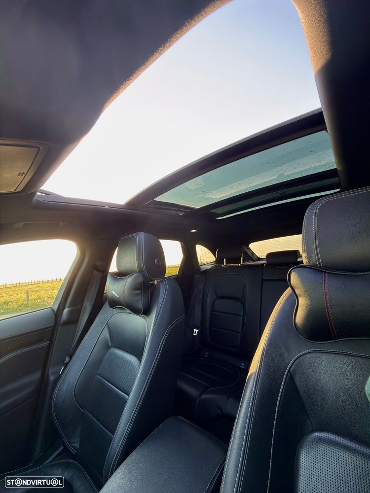 Jaguar F-Pace 20d AWD Aut. R-Sport - 13