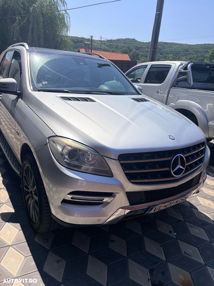 Mercedes-Benz ML - 9