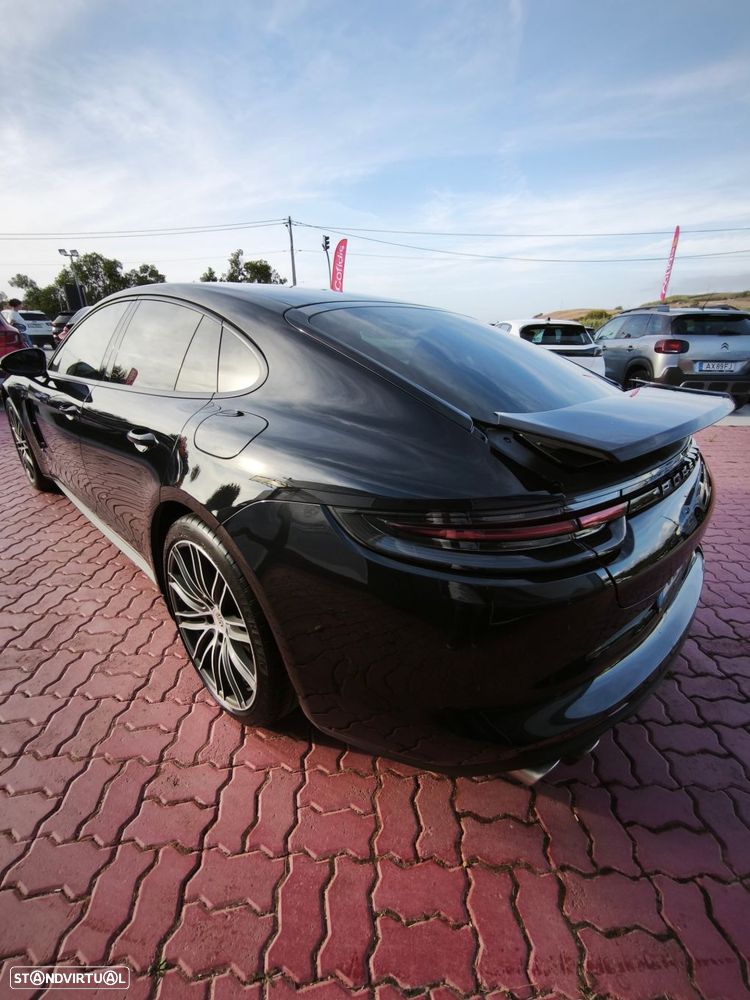 Porsche Panamera 4 E-Hybrid - 7