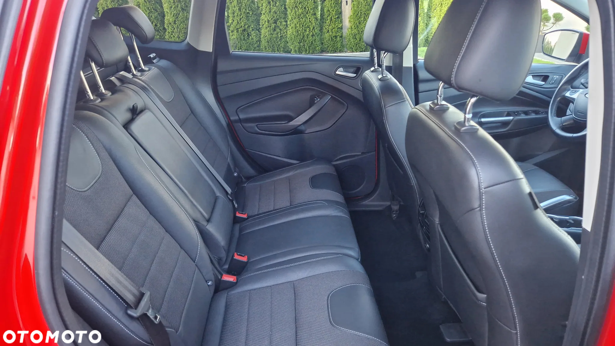 Ford Kuga 2.0 TDCi FWD Titanium - 16