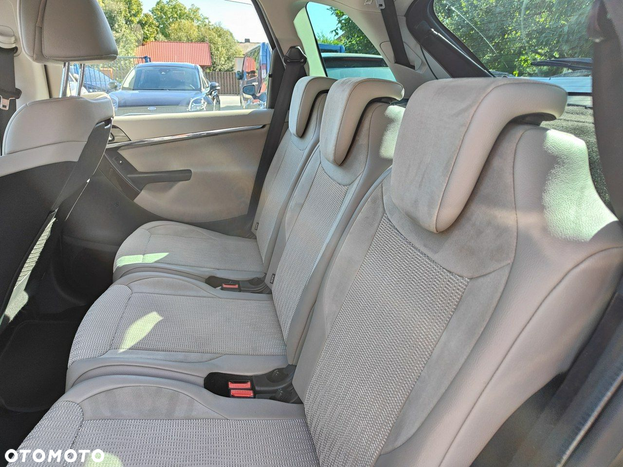 Citroën C4 Picasso 1.6 HDi FAP Exclusive - 25