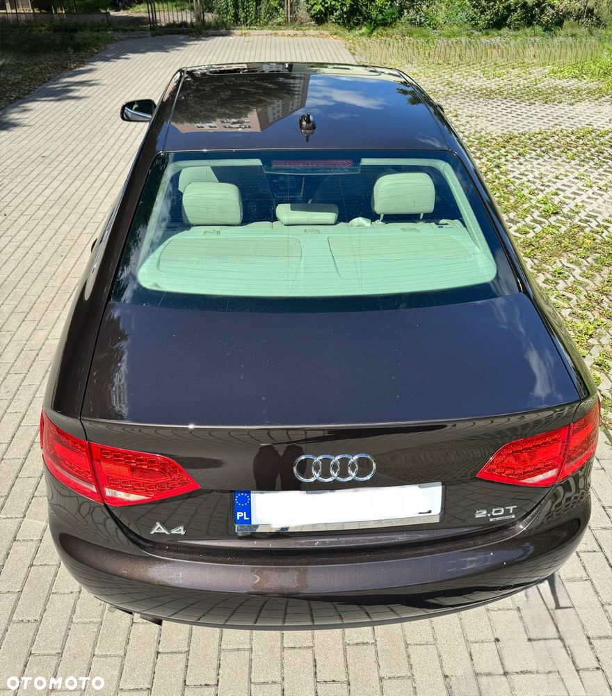 Audi A4 Limousine - 8
