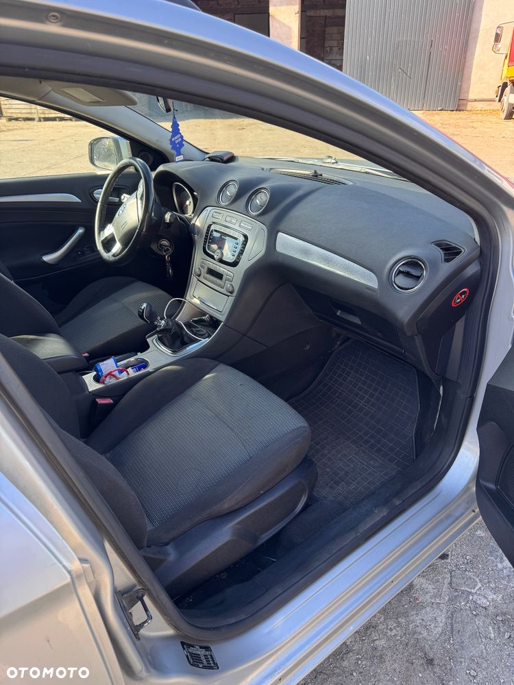 Ford Mondeo - 2