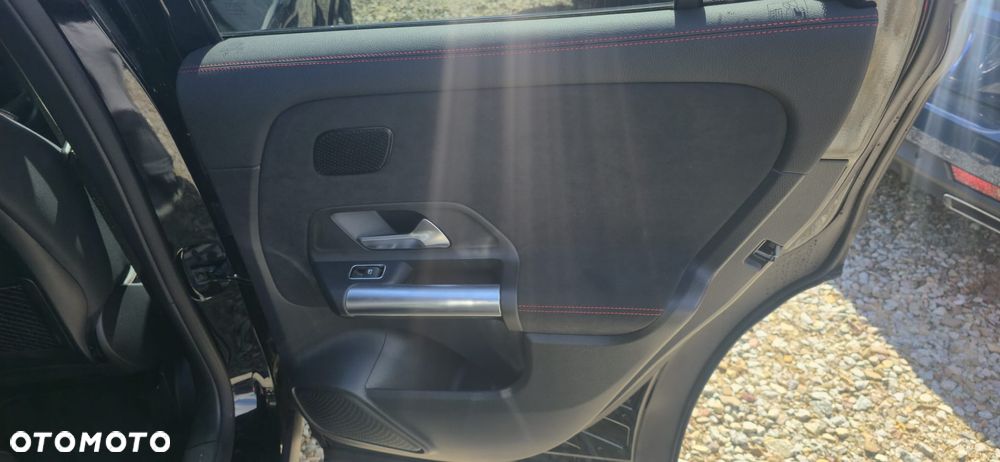 Mercedes-Benz GLA 200 d 8G-DCT Style - 34