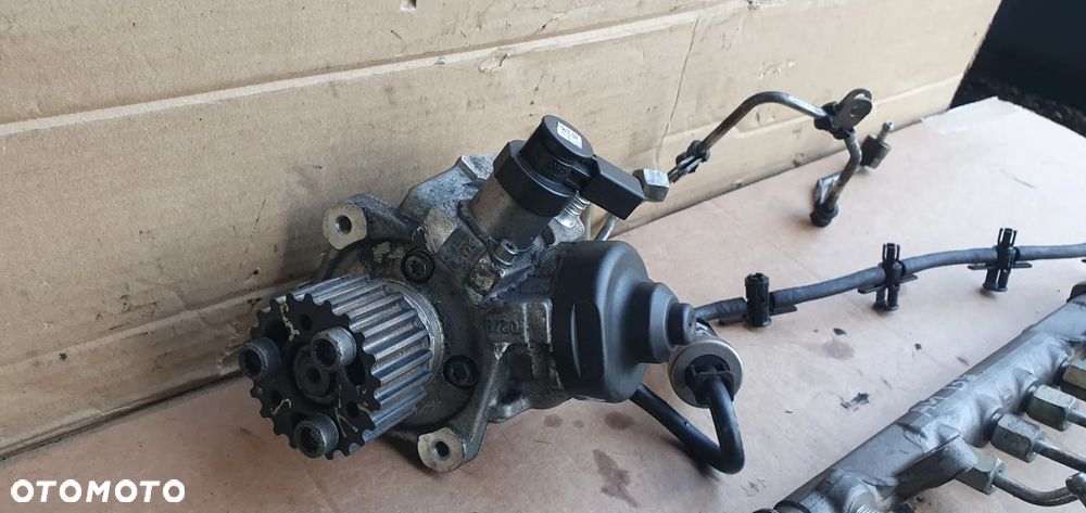 Wtryskiwacze układ wtryskowy pompa wtryski Audi A4 B8 2.0 TDI 03L130277 03L130755D - 5