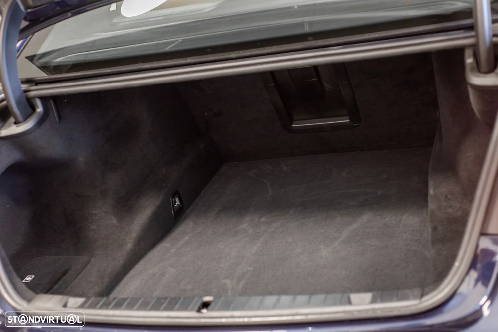 BMW 740 d xDrive Pack M - 32