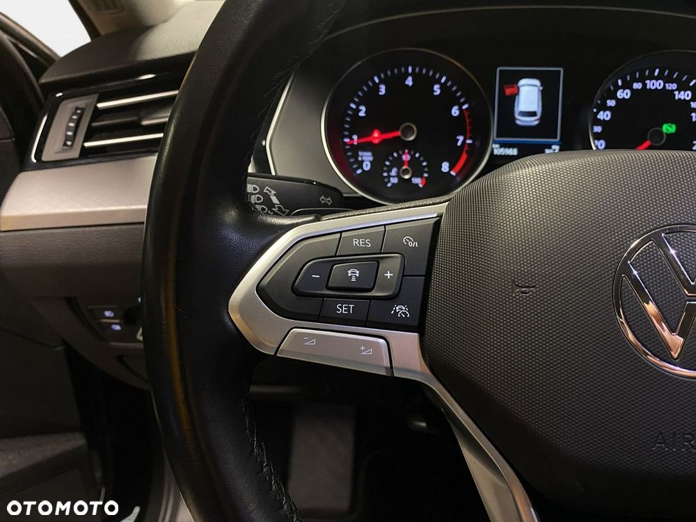 Volkswagen Passat Variant - 24