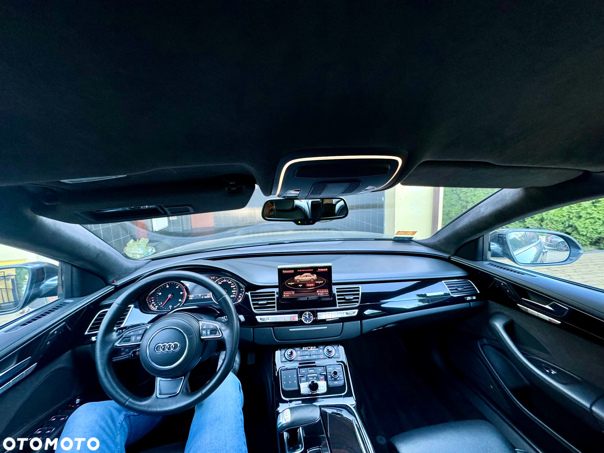 Audi A8 - 8