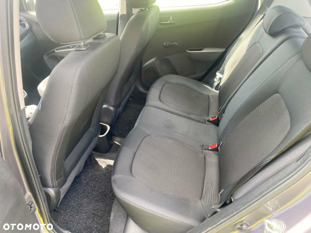 Hyundai i10 - 12