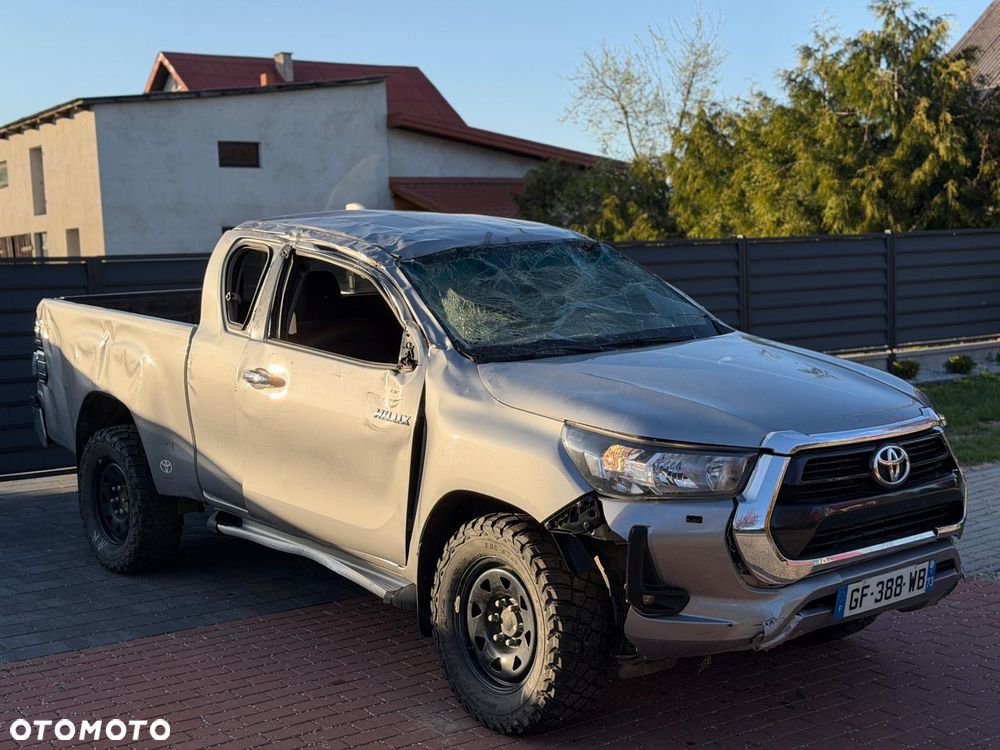 Toyota Hilux 4x4 Extra Cab Autm Executive - 3