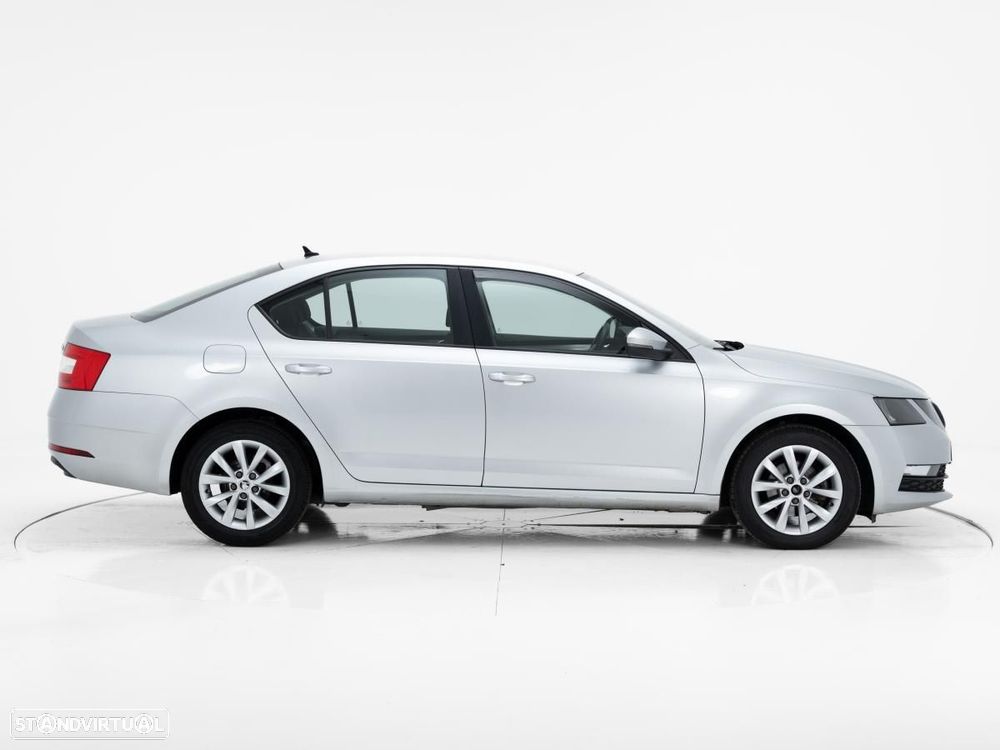 Skoda Octavia - 3