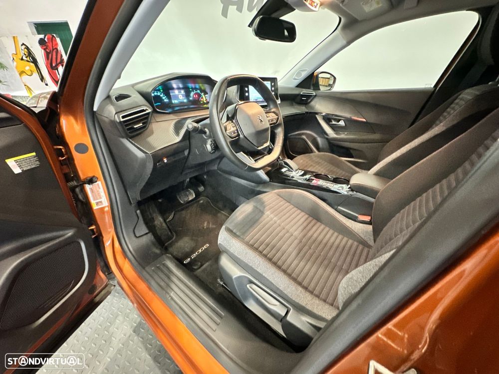Peugeot e-2008 50 kWh Active - 13