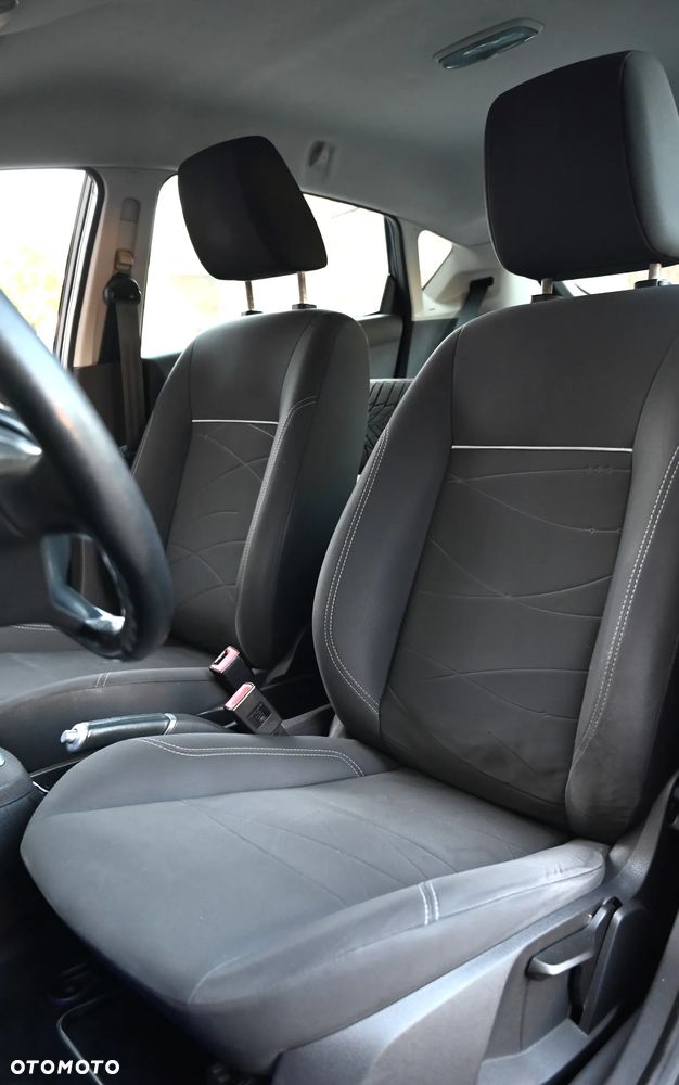 Ford Fiesta - 26
