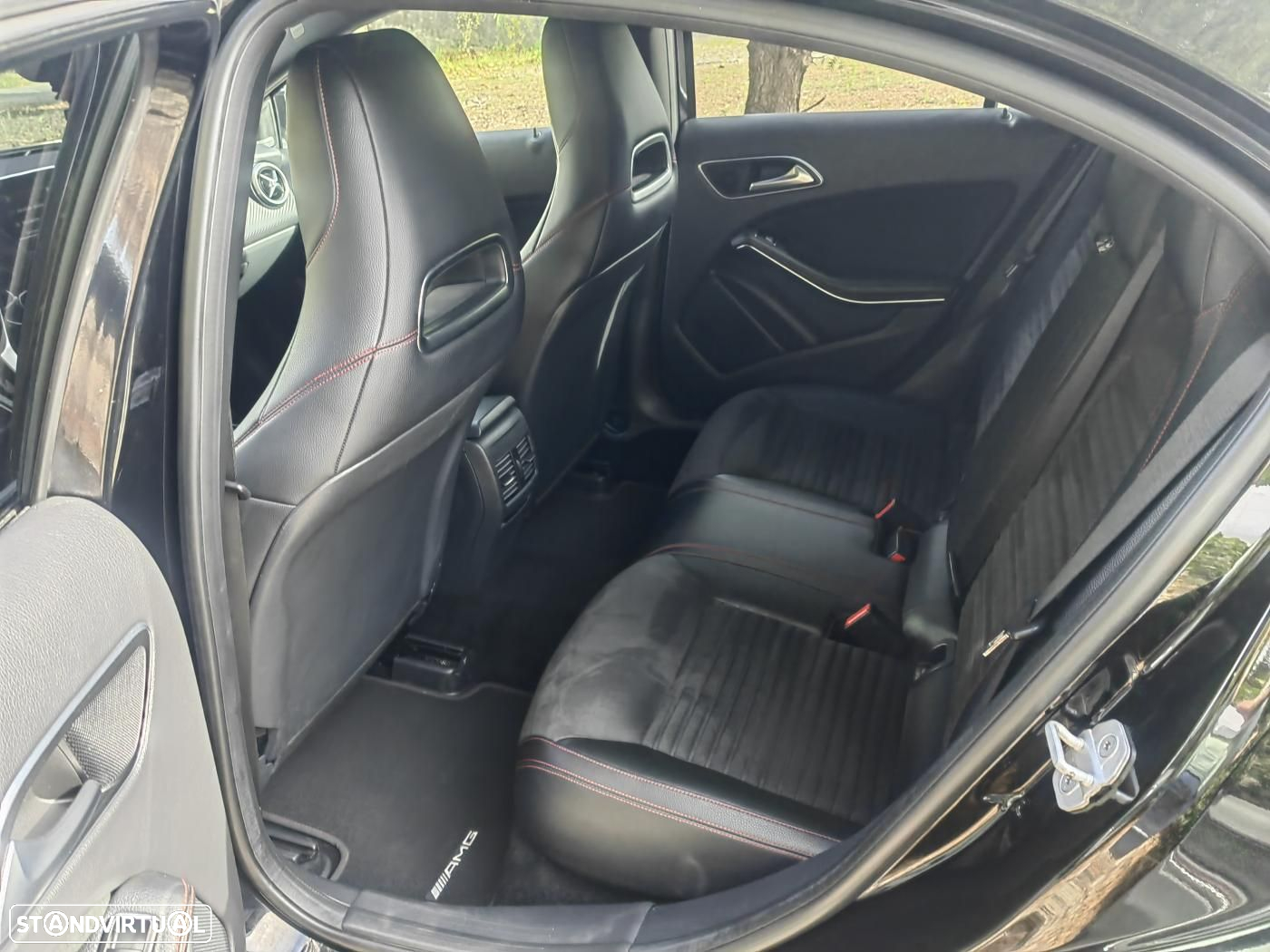 Mercedes-Benz A 180 d AMG Line - 15