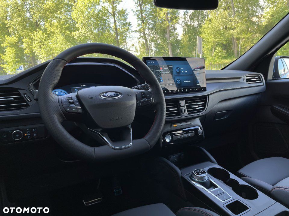Ford Kuga - 11
