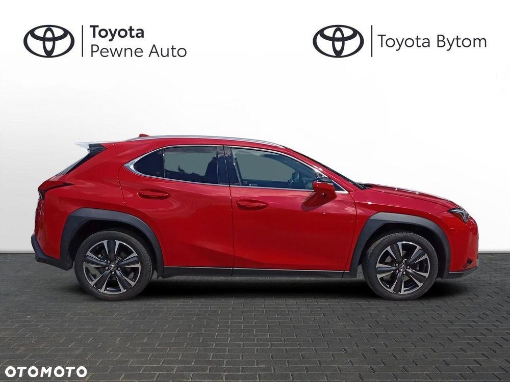 Lexus UX - 15