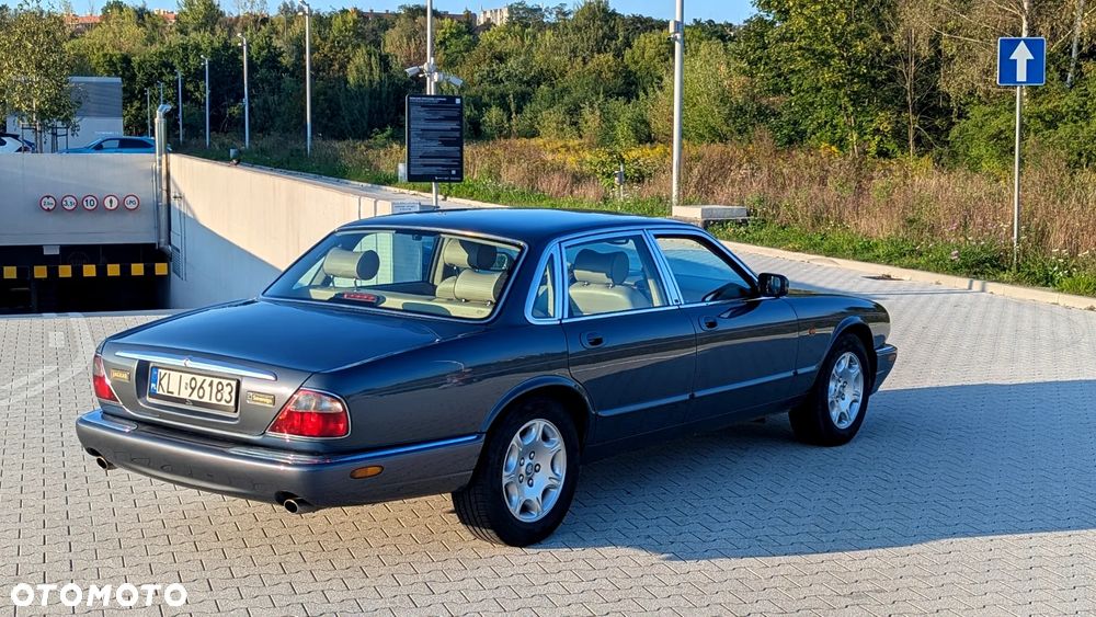 Jaguar XJ 3.2 Executive - 6