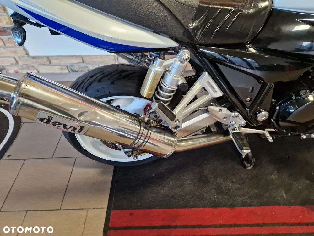 Suzuki GSX - 14