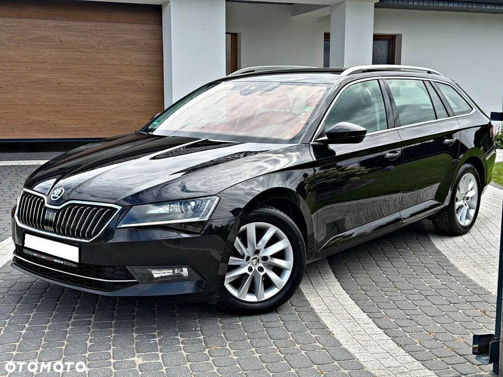 Skoda Superb 2.0 TDI Premium Edition - 9