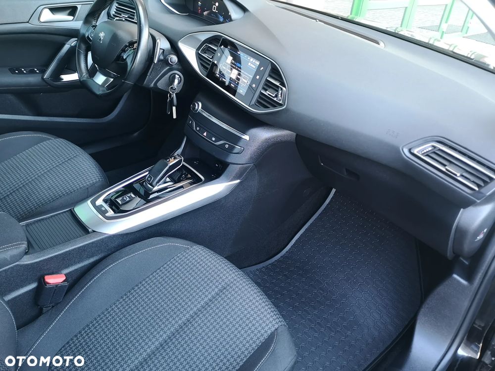 Peugeot 308 1.5 BlueHDi Active S&S EAT6 - 13