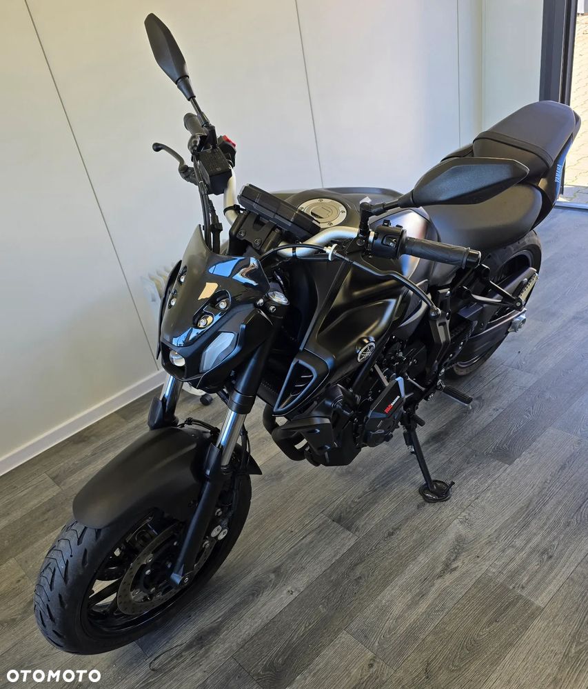 Yamaha MT - 24
